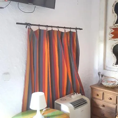 Lejlighed Studio In With Furnished Terrace And Wifi 5 Km From The Slopes